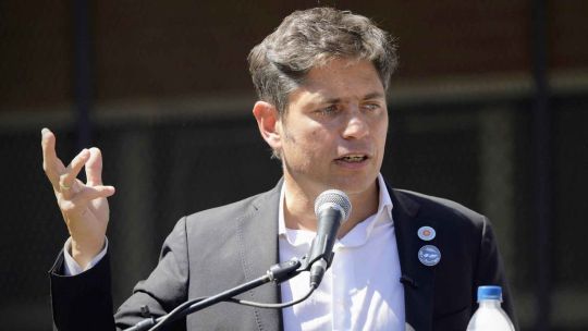 Un intendente dejó hablando solo a Axel Kicillof en una conferencia de prensa cuando cuestionó a Mauricio Macri y María Eugenia Vidal