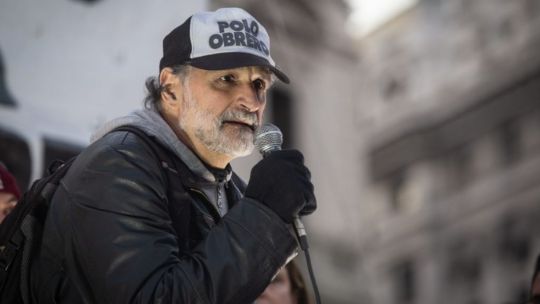 Filmaron a Eduardo Belliboni en un bar, tomándose selfies, mientras, cerca de allí, se realizaba la marcha de protesta en el Congreso Filmaron a Eduardo Belliboni en un bar, tomándose selfies, mientras, cerca de allí, se realizaba la marcha de protesta en el Congreso