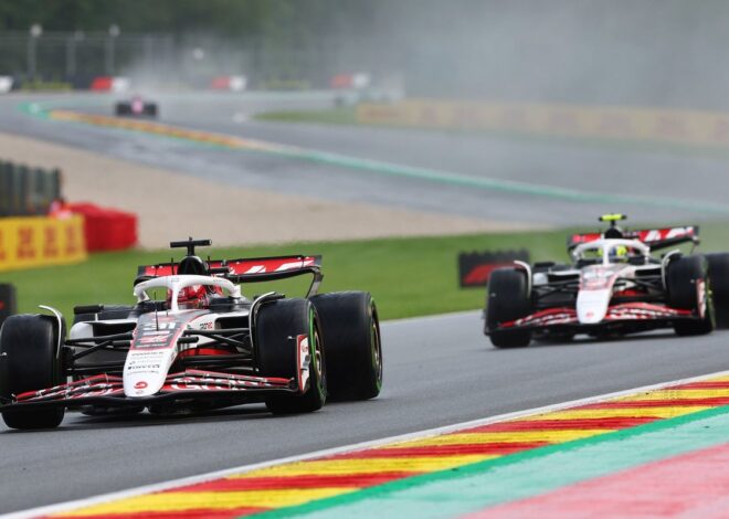 Komatsu elogia la recuperación de Haas tras su "bomba" de rendimiento en Melbourne Komatsu elogia la recuperación de Haas tras su "bomba" de rendimiento en Melbourne