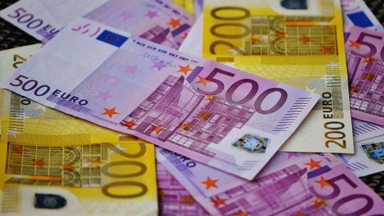 Euro hoy y euro blue hoy, EN VIVO: el minuto a minuto de la cotización de este lunes 18 de agosto de 2025