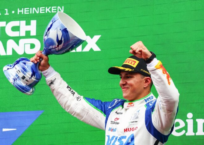 VIDEO: Hadjar rompe el trofeo de tercer lugar en Zandvoort en celebración