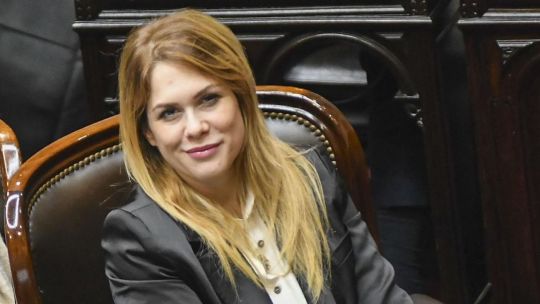 Los chats de Lilia Lemoine abren un nuevo frente interno: ¿Santiago Caputo es amigo o enemigo? Los chats de Lilia Lemoine abren un nuevo frente interno: ¿Santiago Caputo es amigo o enemigo?