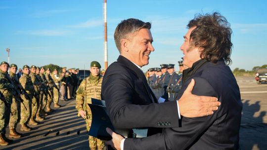Zdero y Milei consolidan su alianza política en Chaco con cinco partidos de cara a las legislativas de octubre Zdero y Milei consolidan su alianza política en Chaco con cinco partidos de cara a las legislativas de octubre