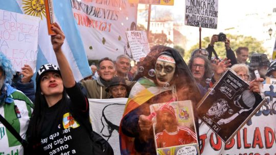 Jubilados, ATE y las dos CTA marchan este miércoles frente al Congreso contra los vetos de Javier Milei Jubilados, ATE y las dos CTA marchan este miércoles frente al Congreso contra los vetos de Javier Milei