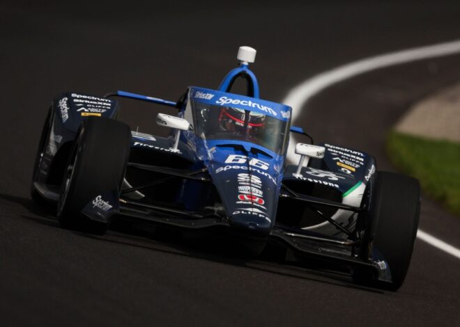 Marcus Armstrong continuará con Meyer Shank Racing para la IndyCar 2026