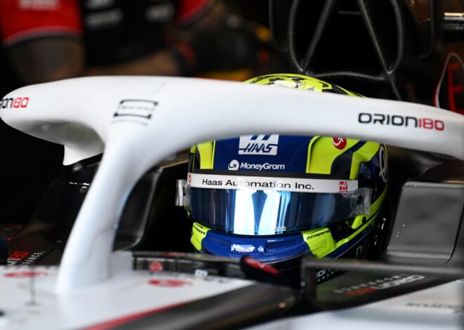 Bearman sale desde boxes tras su mala clasificacion en Zandvoort