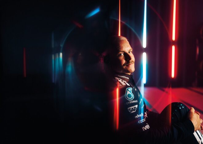 Bottas "merece un asiento de piloto" y Wolff espera que "se abra la puerta"