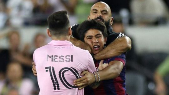 Yassine Cheuko, el guardaespaldas de Messi, empujó a otros jugadores y recibió severa sanción de la MLS