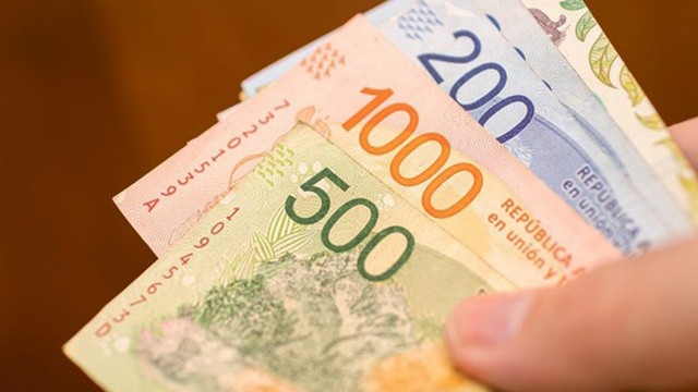 Sacar plata del cajero tiene un precio más alto en septiembre y esto es lo que te cobra cada banco
