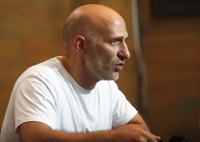 Yacobitti: "La Beca Electoral de Caputo a las cerealeras equivale a veinte leyes del Garrahan" Yacobitti: "La Beca Electoral de Caputo a las cerealeras equivale a veinte leyes del Garrahan"