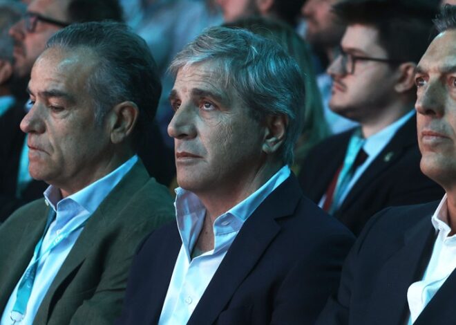 El riesgo país se acerca a los 1.000 puntos por la decisión de Economía de quemar dólares