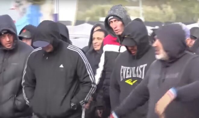 Los encapuchados del acto de Milei en Moreno son barrabravas de River Los encapuchados del acto de Milei en Moreno son barrabravas de River