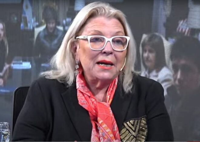 Carrió dijo que Javier y Karina Milei son una “pareja perversa” que “goza la crueldad y está llena de codicia”