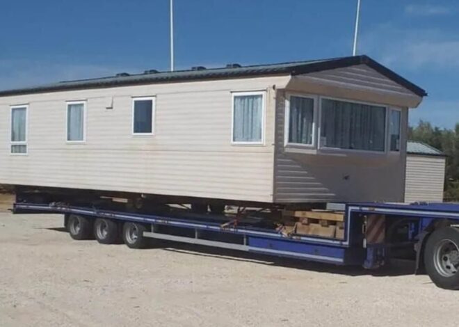 Cuánto cobran por mover una casa móvil en EE.UU.: tarifas según tamaño y distancia en 2025