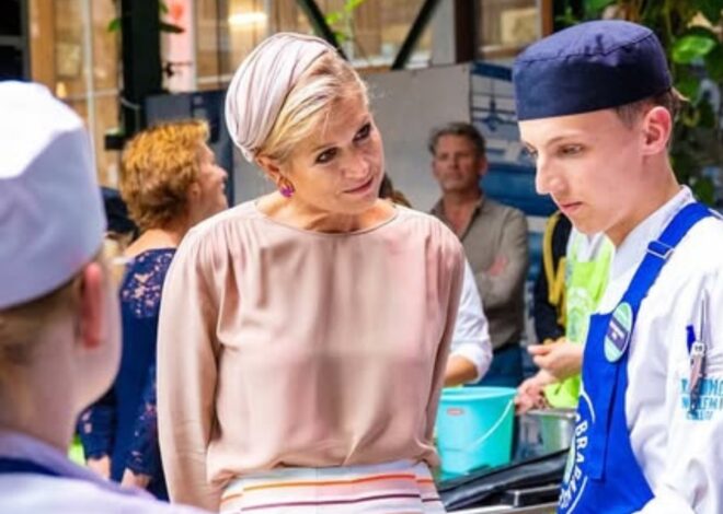Máxima Zorreguieta hizo un “testeo de calidad” durante una actividad y su expresión no pasó inadvertida Máxima Zorreguieta hizo un “testeo de calidad” durante una actividad y su expresión no pasó inadvertida