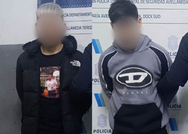 Dos menores robaron un auto en La Boca y fueron detenidos tras allanamientos en el sur del conurbano Dos menores robaron un auto en La Boca y fueron detenidos tras allanamientos en el sur del conurbano