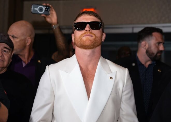 Canelo Álvarez revela por qué no pudo lograr que su pelea con Crawford se transmita por televisión para los latinos