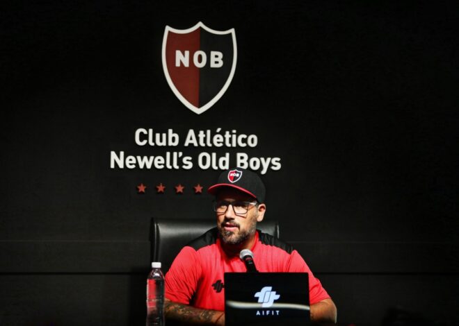 La FIFA inhibió a Newell’s y no podrá incorporar jugadores por un año y medio: por qué se impuso la sanción La FIFA inhibió a Newell’s y no podrá incorporar jugadores por un año y medio: por qué se impuso la sanción