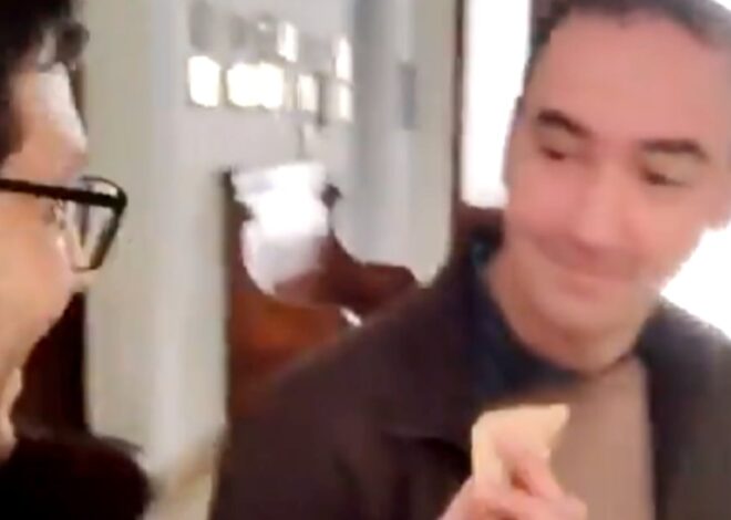Francisco Adorni vivió un incómodo momento cuando fue a votar: un joven le quiso dejar dinero para Karina Milei