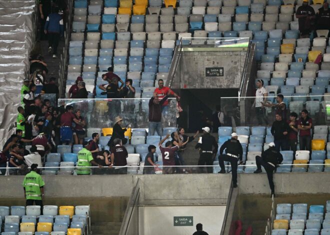 Los videos de los incidentes entre la policía brasileña y los hinchas de Lanús en el Maracaná Los videos de los incidentes entre la policía brasileña y los hinchas de Lanús en el Maracaná
