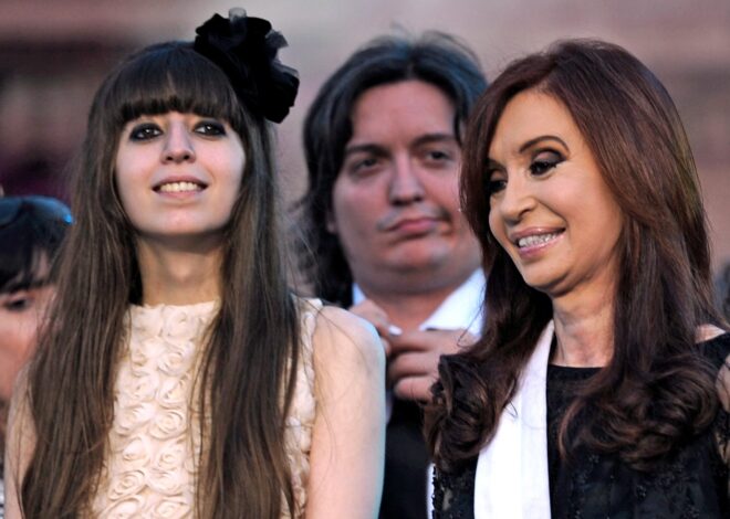El tribunal que condenó a Cristina Kirchner le dio intervención a Máximo y Florencia para debatir sobre el decomiso de sus bienes El tribunal que condenó a Cristina Kirchner le dio intervención a Máximo y Florencia para debatir sobre el decomiso de sus bienes
