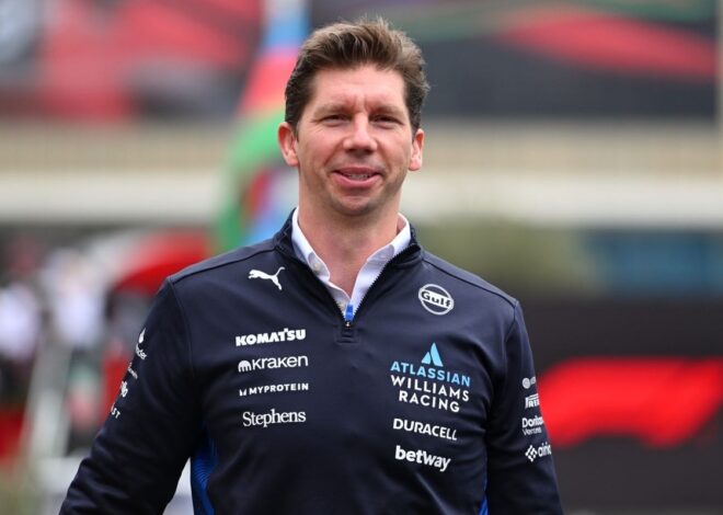 El buen gesto de Toto Wolff hacia James Vowles tras el podio de Williams en Bakú El buen gesto de Toto Wolff hacia James Vowles tras el podio de Williams en Bakú