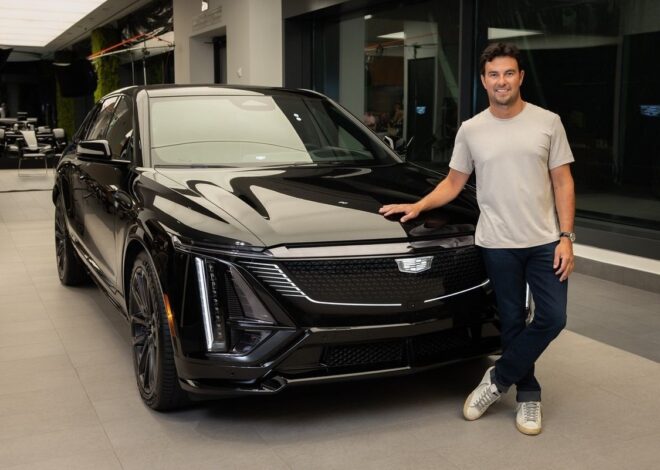 Checo Pérez visita la sede de Cadillac F1 y deja un mensaje al personal Checo Pérez visita la sede de Cadillac F1 y deja un mensaje al personal