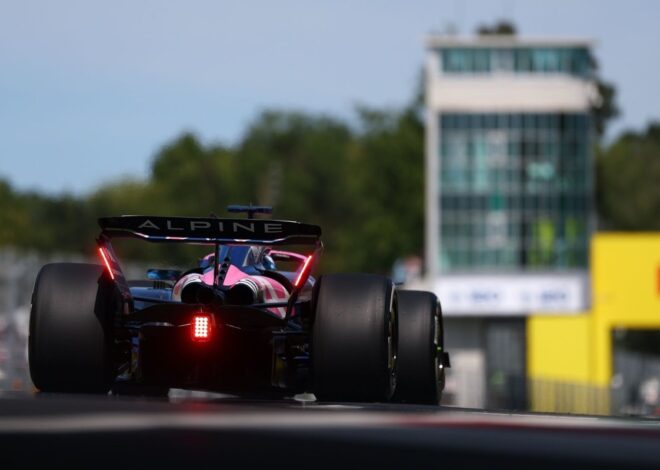 Pierre Gasly sale desde el pit lane en el GP de Italia en Monza Pierre Gasly sale desde el pit lane en el GP de Italia en Monza