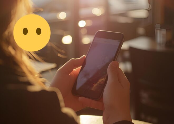 Qué significa que te manden el emoji de la cara inexpresiva por WhatsApp Qué significa que te manden el emoji de la cara inexpresiva por WhatsApp