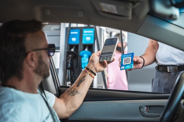 YPF acelera a fondo y relanza su app para convertirla en su propia billetera virtual