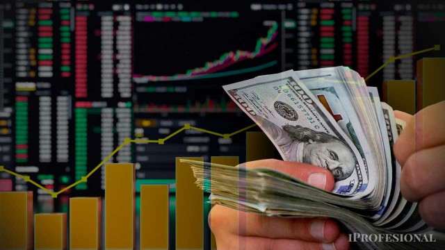 City en alerta: en 15 días, ahorristas guardaron u$s5.000 M bajo el colchón o cuentas en el exterior