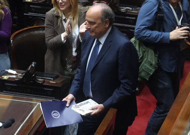 El gobierno tampoco aplicará las leyes de financiamiento al Garrahan y las universidades