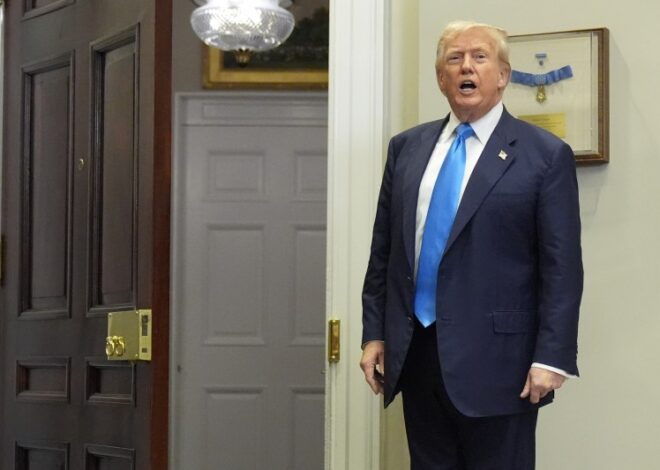 Trump se quedó sin presupuesto y sin fondos para el gobierno en medio del rescate a la Argentina Trump se quedó sin presupuesto y sin fondos para el gobierno en medio del rescate a la Argentina