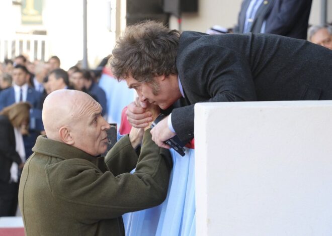 Javier Milei se reúne con José Luis Espert en Olivos y crecen las versiones de que el diputado bajaría su candidatura Javier Milei se reúne con José Luis Espert en Olivos y crecen las versiones de que el diputado bajaría su candidatura