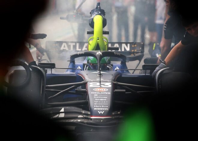Williams revela la razón del incendio en el coche de Albon en Singapur