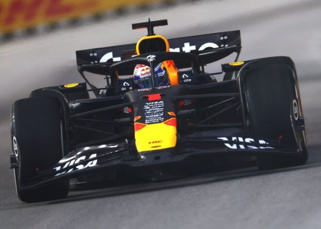 Verstappen "contento" tras el viernes en Singapur, pero: "Necesito más velocidad" Verstappen "contento" tras el viernes en Singapur, pero: "Necesito más velocidad"