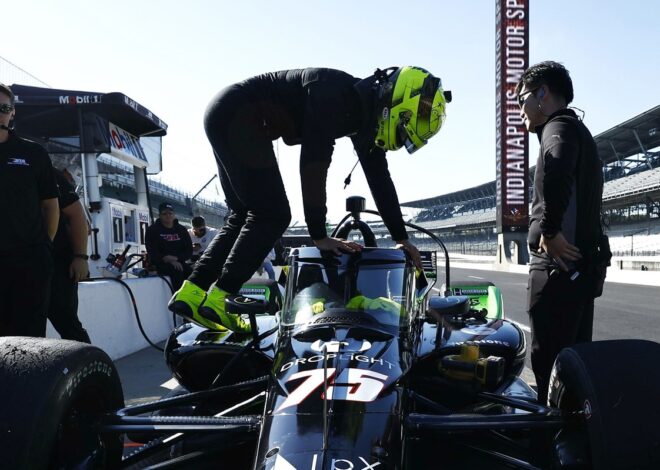 Mick Schumacher está "muy abierto" a explorar un futuro en IndyCar tras la prueba con RLL Mick Schumacher está "muy abierto" a explorar un futuro en IndyCar tras la prueba con RLL