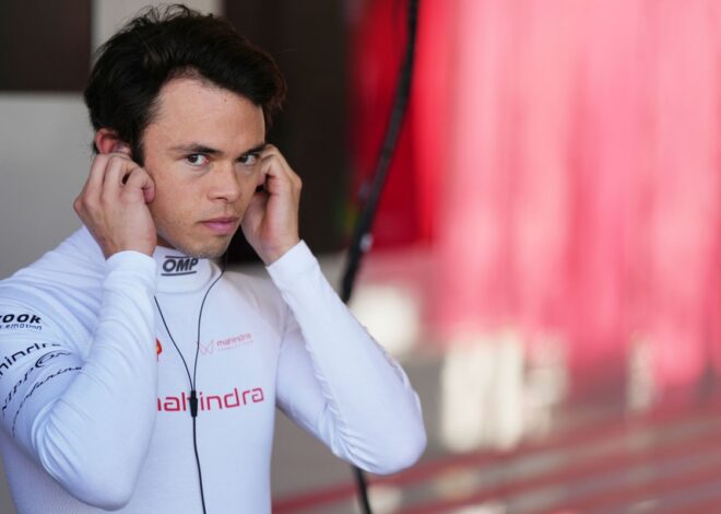 Nyck de Vries ayuda a McLaren en F1 como piloto de simulador