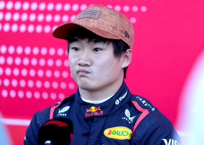 Villeneuve está desconcertado por los elogios de Red Bull a Tsunoda Villeneuve está desconcertado por los elogios de Red Bull a Tsunoda