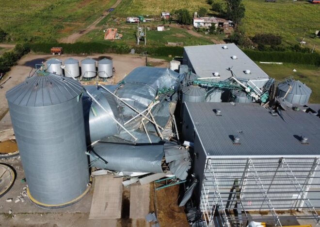 Ráfagas de 170 kilómetros: el viento huracanado “borró” una planta de silos en un pueblo cordobés Ráfagas de 170 kilómetros: el viento huracanado “borró” una planta de silos en un pueblo cordobés