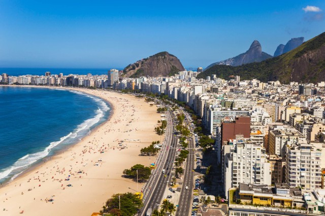 Cuántos pesos argentinos cuestan 100 dólares en una casa de cambio de Río de Janeiro o Florianópolis