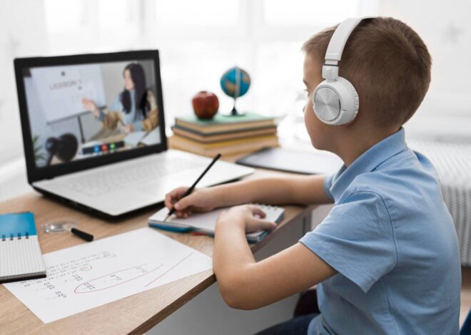 Gran cambio escolar en Texas: aprueban un plan de clases virtuales que transformará este distrito en 2026 Gran cambio escolar en Texas: aprueban un plan de clases virtuales que transformará este distrito en 2026