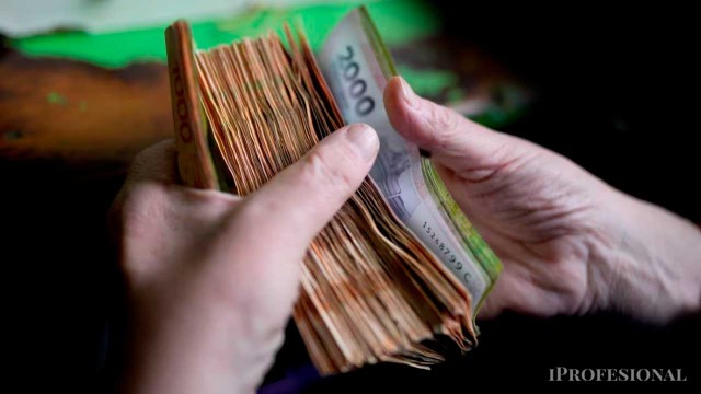 El BCRA reveló cuánta plata debe cada argentino a bancos y billeteras virtuales