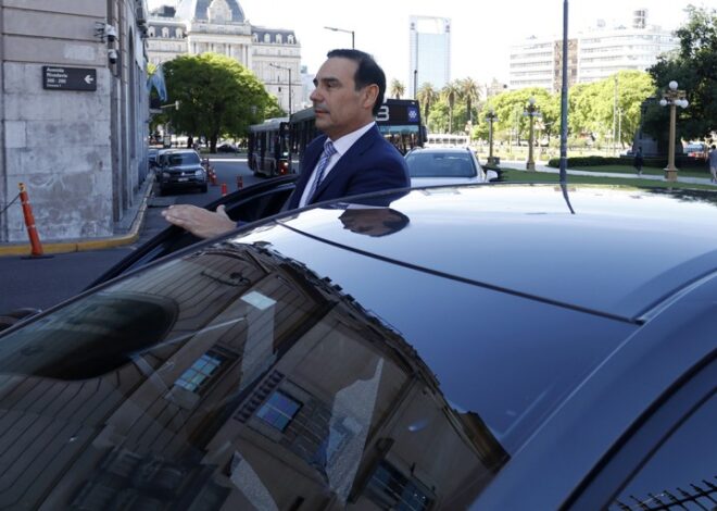 Los radicales negocian unificar bloque con Pichetto y nombrar a Valdés presidente de la UCR