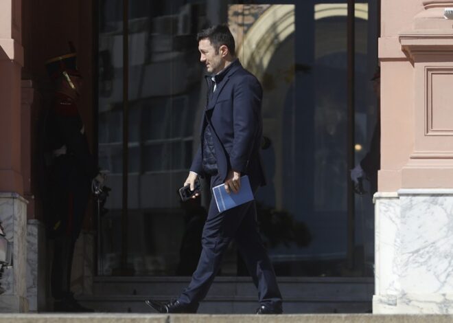 El fallido intento de Petri de dejar a su primo en el ministerio de Defensa El fallido intento de Petri de dejar a su primo en el ministerio de Defensa