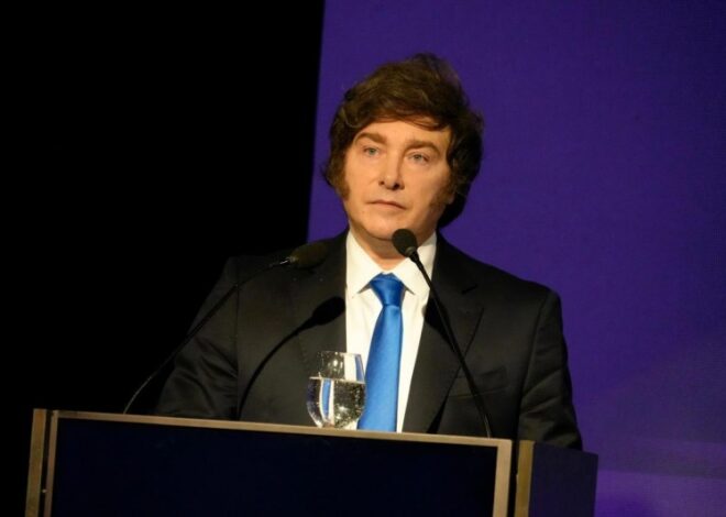 Milei apaga el Consejo de Mayo furioso por la revelación de LPO sobre el plan educativo de Rocca Milei apaga el Consejo de Mayo furioso por la revelación de LPO sobre el plan educativo de Rocca