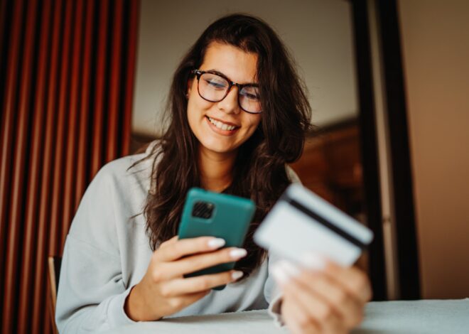 CyberMonday 2025: tres celulares de alta gama con descuentos de hasta 40%