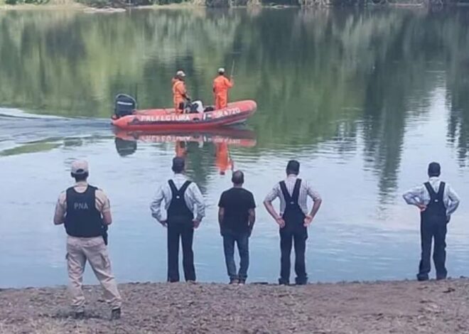 Murió al intentar salvar a su hija, que se ahogaba, y su otro hijo fue hallado en el río después de días desaparecido Murió al intentar salvar a su hija, que se ahogaba, y su otro hijo fue hallado en el río después de días desaparecido