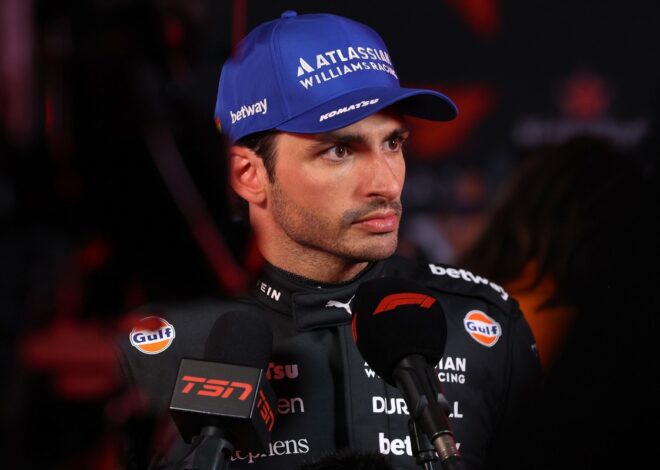 Carlos Sainz propone que analistas de TV se sumen al panel de comisarios de F1