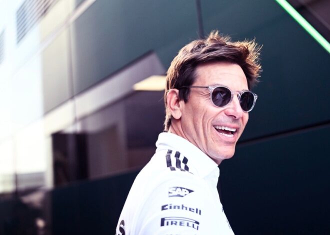 Wolff: Mercedes vale 6.000 millones de dólares, pero "la F1 puede crecer más" Wolff: Mercedes vale 6.000 millones de dólares, pero "la F1 puede crecer más"